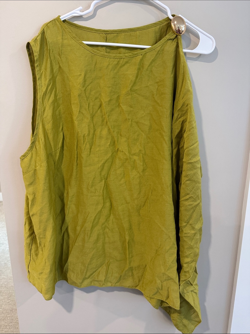 SHEIN Olive Green Asymmetric Sleeveless Tank Top